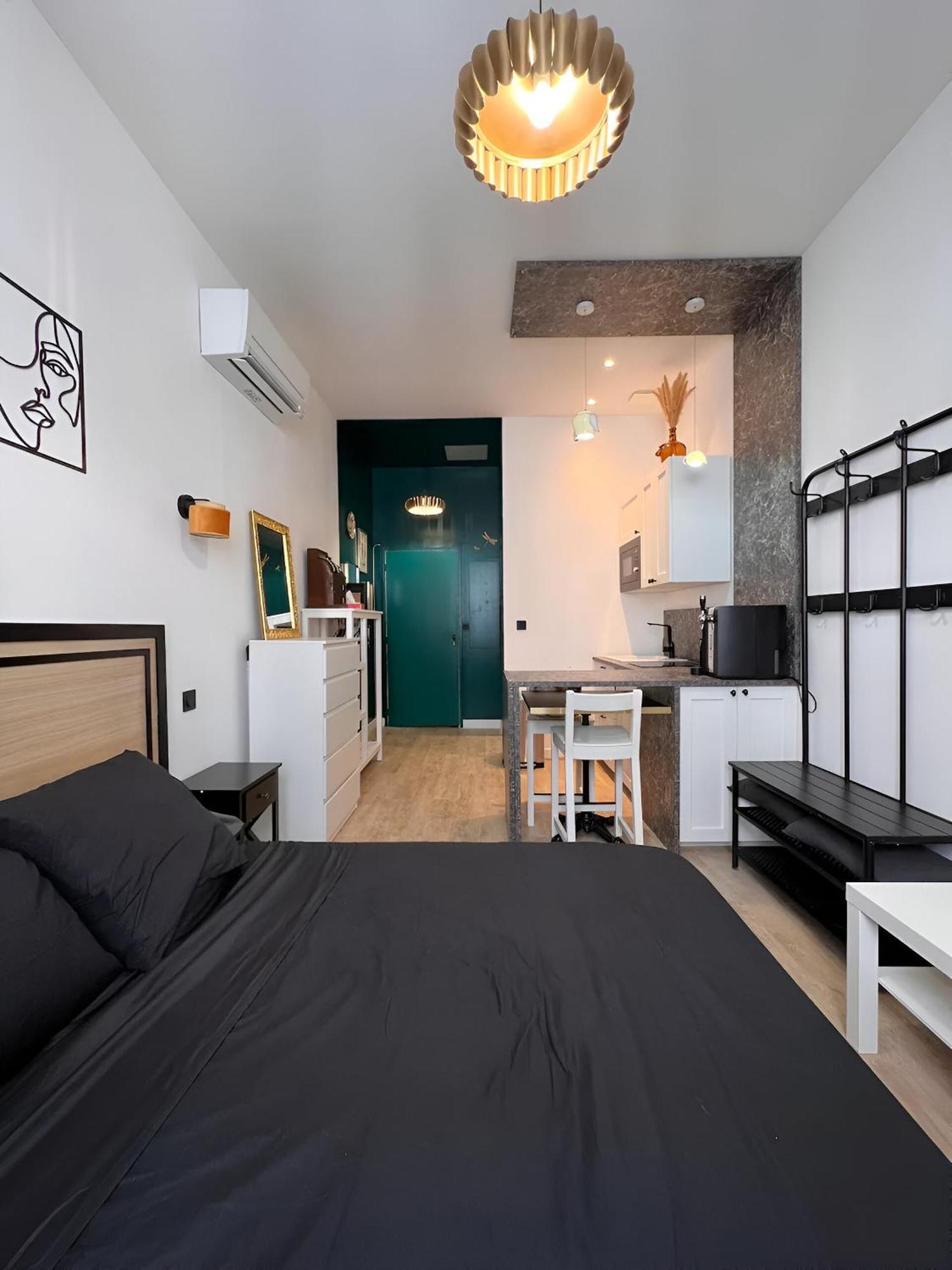 Studio 20 M2 Pour 2 Personnes Marseilles Buitenkant foto